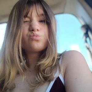 Meet your Posher, Bella